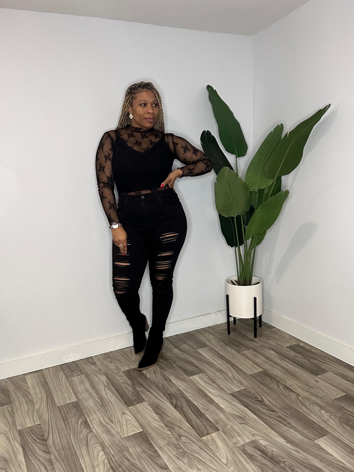 Keeping It Chic Lace Top “Black”